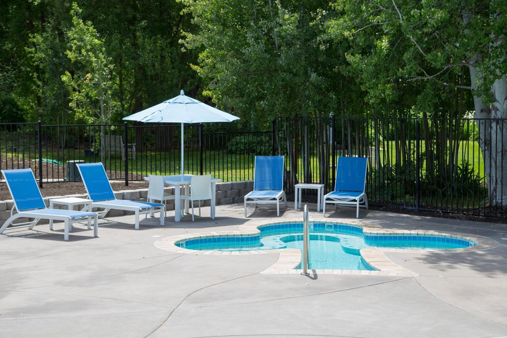 אשלנד Lithia Springs Resort מראה חיצוני תמונה